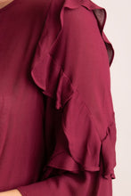Load image into Gallery viewer, RUFFLE DETAILED 3/4 BELL SLEEVE

